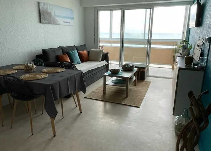 Au Bruit Des Vagues, Vue *