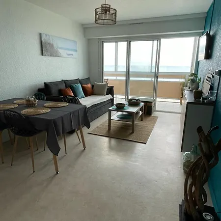 Au Bruit Des Vagues, Vue *